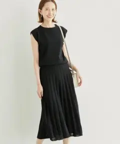 ROPÉ PICNIC クルーネックプリーツニットワンピース 38黒　シンプル