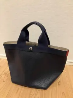 Item thumbnail for item ba25b0d5-8c9a-4a55-aaf2-2d8d1feb5f5e