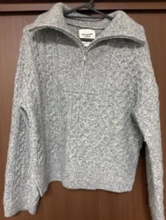 Abercrombie & Fitch グレー ニットセーター XS アバクロ