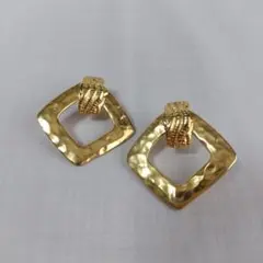 HM ピアス ゴールド系 シェル ネオングリーン - メルカリ