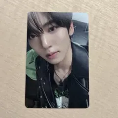 ゼベワン ユジン ICONIC トレカ 会場限定 新譜 30日 10/30