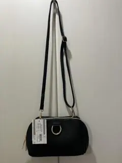 多機能　ショルダーバッグ　新品　お財布ショルダー