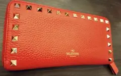 専用箱・袋付きVALENTINO GARAVANI ロックスタッズ長財布 レッドのサムネイル