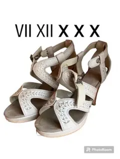 【大人気】VII XII XXX 23cm セブントゥエルブサーティ パンプス