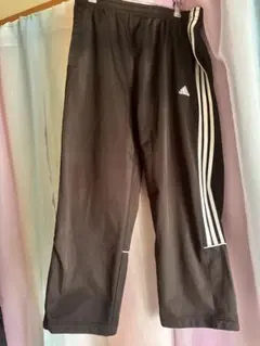 adidas トレーニングパンツ 黒 ストライプ