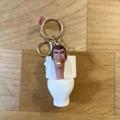 スキビディトイレ キーホルダー