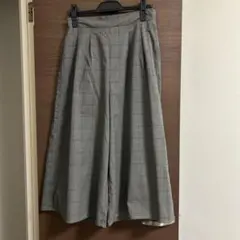 LAZY DAISYグレー チェック柄 ガウチョパンツ