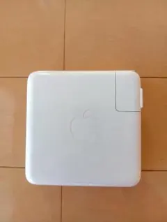 【値引きしました】Apple純正 96W電源アダプタ 中古