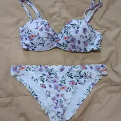 H&M 花柄ビキニ セパレート水着のサムネイル