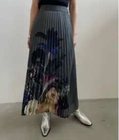 2606010 MEDI ROENTGEN FLOWER PLEATS SKIRのサムネイル