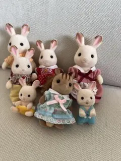 【お値段交渉可】シルバニアファミリー ウサギ人形 など7体セット