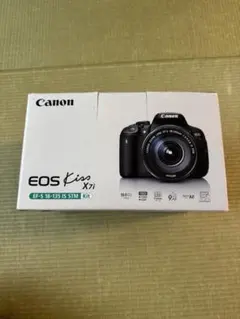 Canon EOS Kiss X7i EF-S 18-135 IS STM 外箱のサムネイル