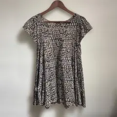 cacharel 半袖 トップス 総柄のサムネイル