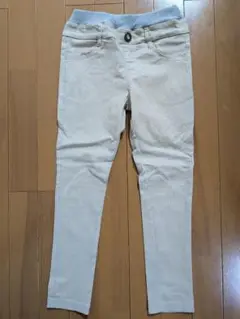 キッズ ズボン 120cm（ベージュ色）