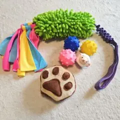 【犬用おもちゃセット】シェニール+ショートハンドル　 肉球ぬいぐるみ ボールのサムネイル