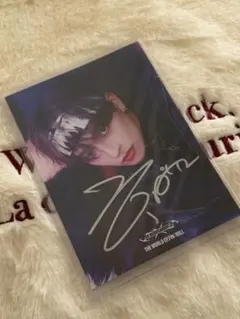 ATEEZ birthday ホンジュン 直筆サイン チェキ 当選 ATEEZの直筆サイン入りチェキを計8名様にプレゼント！ | Numero TOKYO