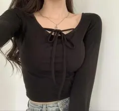 【美品　DHOLIC 胸元リボントップス】のサムネイル