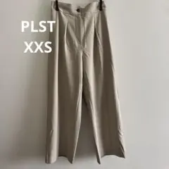 ホワイト ワイドパンツ