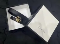 GUCCI ブラックレザーベルト ダブルGバックル