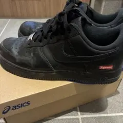 Nike Air Force 1 Supreme ブラック