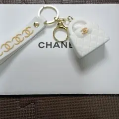 CHANEL ホワイト ミニバッグ型キーリンクチャーム 非売品 ノベリティ