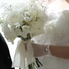 결혼 전 사진 촬영을 위한 진주가 달린 짧은 신부 장갑