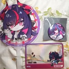 NTE ネバエバ　真紅　うちわ　缶バッジ　クリアカード　(開封済み含む)