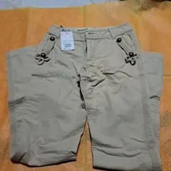 Item thumbnail for item fe69d65c-e0b5-4f88-a47b-6f40b0a960f4