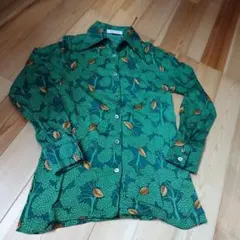 植物柄 緑色 長袖シャツ　Ｍ　レディース　ブラウス