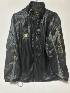 Champion ナイロンジャケット 黒 金 刺繍ロゴ 袖ロゴ Y2K テック系