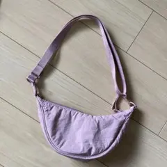 ユニクロ　ラウンドウルトラミニバッグ