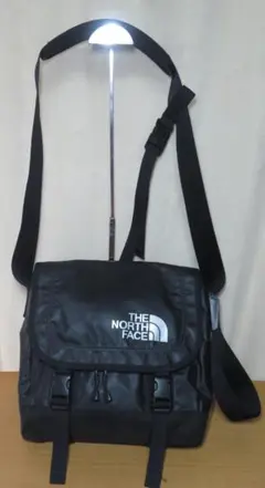 Item thumbnail for item 1a7b60e7-6e18-465f-8f56-4074259257d2