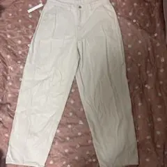SIGNATURE アイボリーバギーデニム
