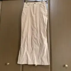 ベージュ タイトスカート 金属製ボタン