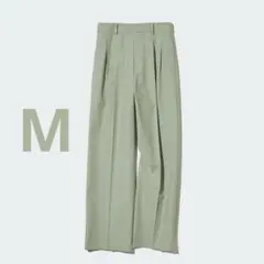 ［M］レア色　 ユニクロ　タックワイドパンツ　グリーン　補正なし