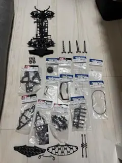 無限精機 MTC3 1.2ミリ スプリングスチールシャーシ仕様 - メルカリ