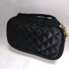 ☆レディースポーチ☆【資生堂】 男前の貴女ゴールドジッパー＆黒キルティング■新品
