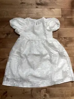 ワンピース　女の子　韓国子供服　結婚式　フォーマル　誕生日　白