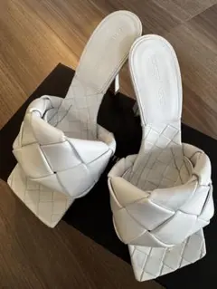 美品ボッテガヴェネタLIDOサンダル　38cm 箱有り