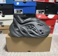 2025年最新】adidas yeezy foam runner 26.5の人気アイテム - メルカリ