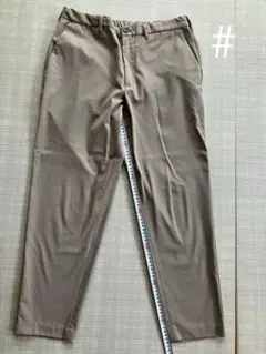 GU ベージュ スリムフィットパンツ