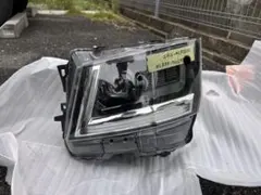 ISUZU エルフ ヘットライトのサムネイル