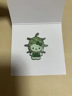 大阪関西万博　日本館　ハローキティ　ピンバッジ　ミノヒゲムシ　藻　パビリオン限定