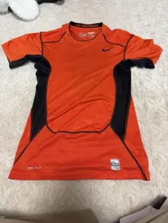 NIKE PRO COMBAT DRI-FIT 半袖コンプレッションシャツ