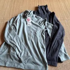 UNIQLO ハイネック長袖Tシャツ 2色セット