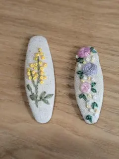 ハンドメイド刺繍のパッチンピン