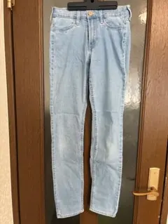 H&M SKINNY デニムパンツ ライトブルー 24のサムネイル