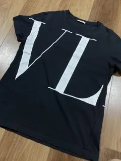 バレンチノ　ビッグネームロゴ　Tシャツ　XSのサムネイル