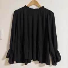 パールボタン　プリーツ　ワンピース