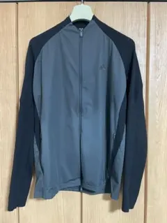 adidas トップス